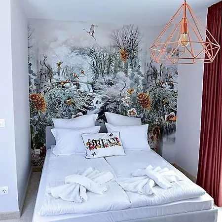 Апарт-отель Boutique 4*